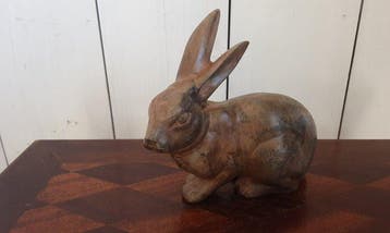 P. Chenet - Beeld, Konijn - 13 cm - Brons