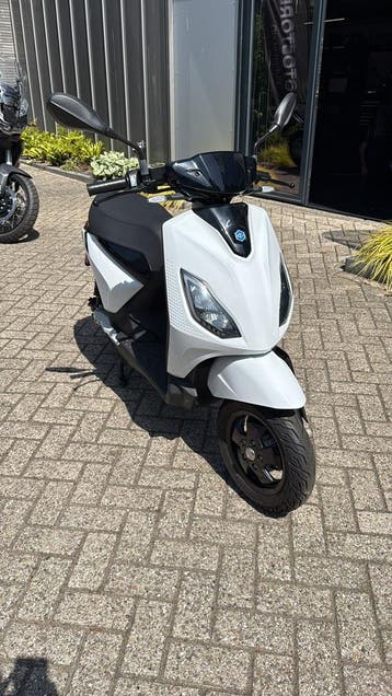 Piaggio 1 | Elektrische scooter | Slechts 195 km | 2021, Overige modellen, Maximaal 45 km/u, Elektrisch, Ophalen of Verzenden