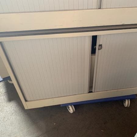 (MDK-105564) Ahrend roldeurkast 120 x 45 x 75 cm, Huis en Inrichting, Kasten | Roldeurkasten en Archiefkasten, Gebruikt, Ophalen of Verzenden