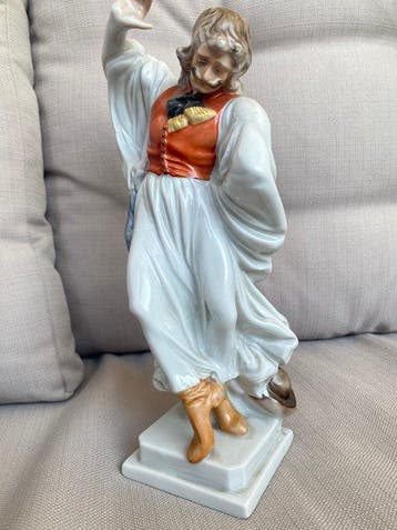 Herend - Beeldje - Herend Hungary Hand-Painted Porcelain