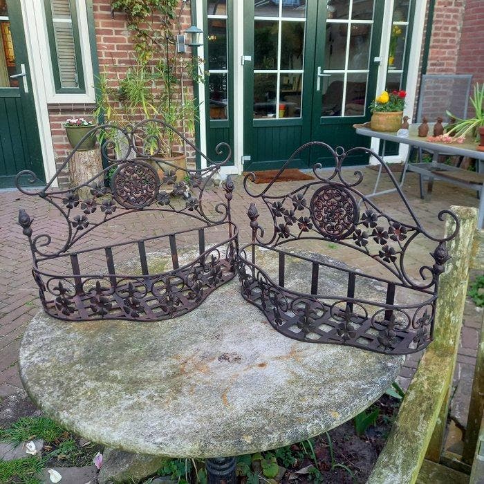 2 Decoratieve Planten Wand Hangers - Mand (2) - Metaal, Antiek en Kunst, Kunst | Designobjecten
