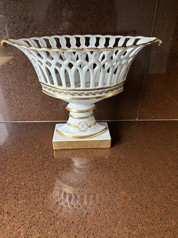 Limoges - Mand - Porselein - Centerpiece, Antiek en Kunst
