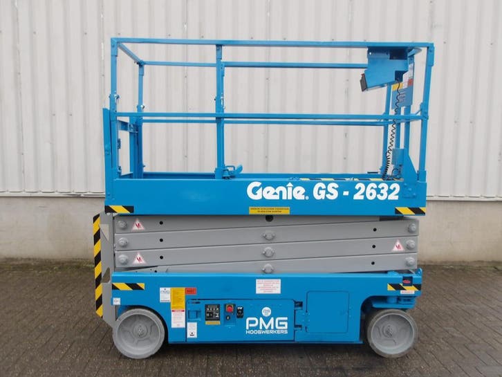 Hoogwerker Genie GS2632 , 2014  10m  81cm  gekeurd , nw accu, Zakelijke goederen, Machines en Bouw | Industrie en Techniek