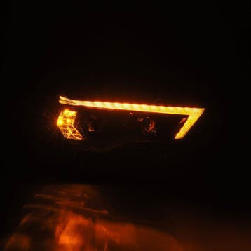 AlphaRex 14-20 Toyota 4Runner LUXX LED Proj Headlights Black, Ophalen of Verzenden, Nieuw