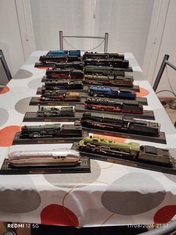 Atlas H0 - Modeltrein locomotief (17) - 17x historische, Nieuw
