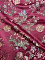 Elegante tessuto San Leucio rosso bordeaux floreale -