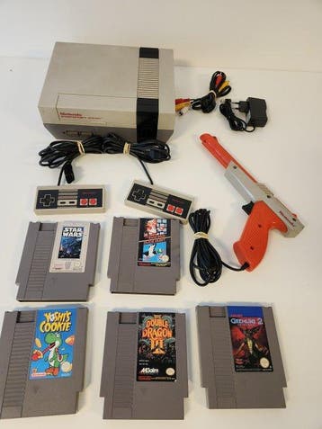 Nintendo - Nes - Nintendo NES & Zapper & 2 Controllers & 5, Nieuw