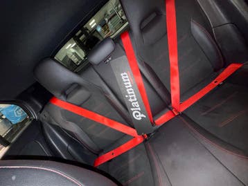 Custom auto gordels, elk voertuig. Gekleurde gordels