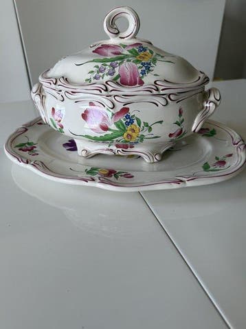 Keller et Guérin de Luneville - Tureen - Keramiek