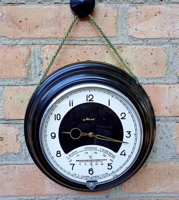 Wandklok - Serdobsk Horological Factory - Bakeliet, Glas,, Antiek en Kunst