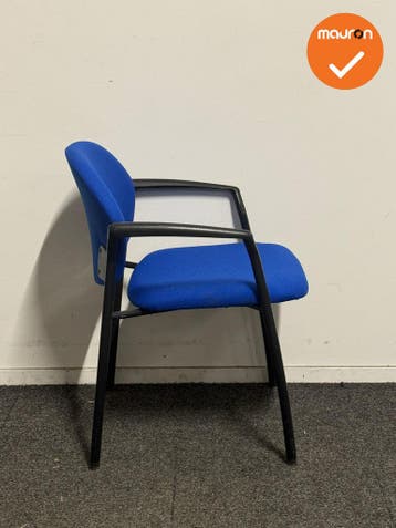Ahrend 320 - Brede uitvoering - nieuwe stoffering - set van, Vergader- of Presentatieruimte, Ophalen of Verzenden, Gebruikt, Stoel