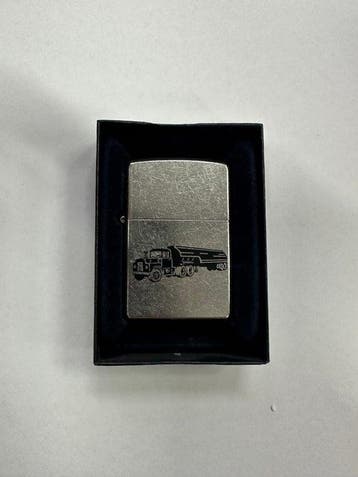 Zippo - Aansteker - IJzer (gegoten/gesmeed), Verzamelen, Nieuw