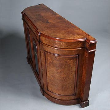 Blonde notenhouten credenza met kwartronde zijkasten ca 1850, Ophalen of Verzenden