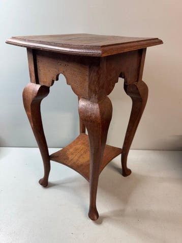 Tafel - Unieke Handgesneden Art Nouveau Bijzettafel - Hout