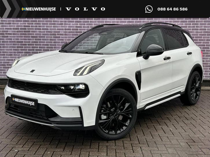Zakelijke Lease |  Lynk & Co 01 1.5 More, Auto's, Lynk & Co, Dealer onderhouden, Lease, Zwart, Automaat, SUV of Terreinwagen, Wit
