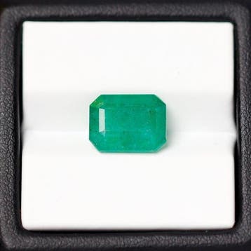 Zonder minimumprijs - 1 pcs Groen Smaragd - 4.63 ct - Lotus, Nieuw