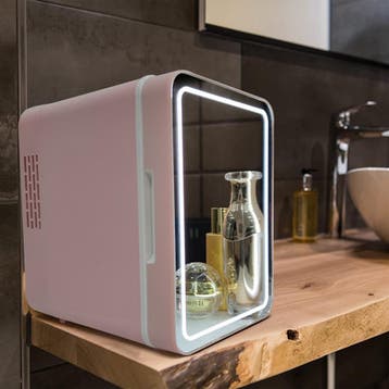 Mini koelkast - Skincare Fridge - Frigobox - 4 Liter - Roze, Witgoed en Apparatuur, Koelkasten en IJskasten, Verzenden, Zo goed als nieuw