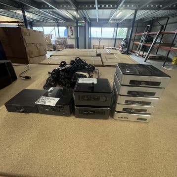 9x NUC computer, Nieuw