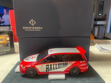 Engup Models 1:18 - Modelauto - Mitsubishi Lancer Evolution, Nieuw