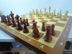 Jeu déchecs Geant avec échiquier coffret 53 x 53 cm King 95