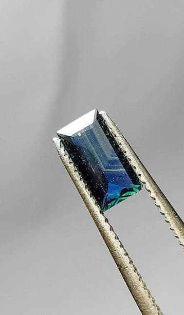 Saffier - 1.08 ct - Antwerp Laboratory for Gemstone Testing, Nieuw