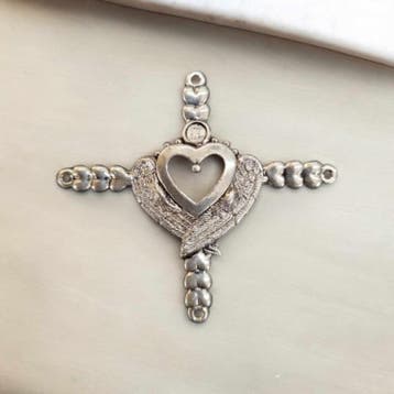 1 x Metalen tussenzetsel kruis met hart 60 x 55 mm antiek..., Ophalen of Verzenden, Nieuw, Tussenstuk of Tussenkraal