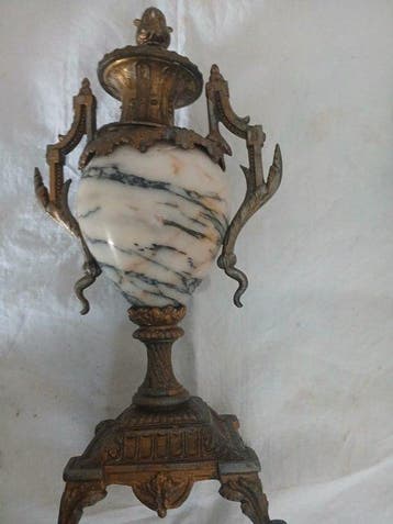 Decoratief ornament - Frankrijk - Cassoletta of urn