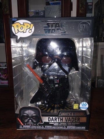 Funko - Funko Pop - Star Wars - Darth Vader #574 (Jumbo 10