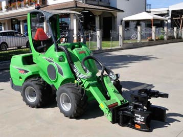Boomschaar loader | minishovel | boomknipper | Agriforest, Zakelijke goederen, Machines en Bouw | Kranen en Graafmachines, Ophalen of Verzenden