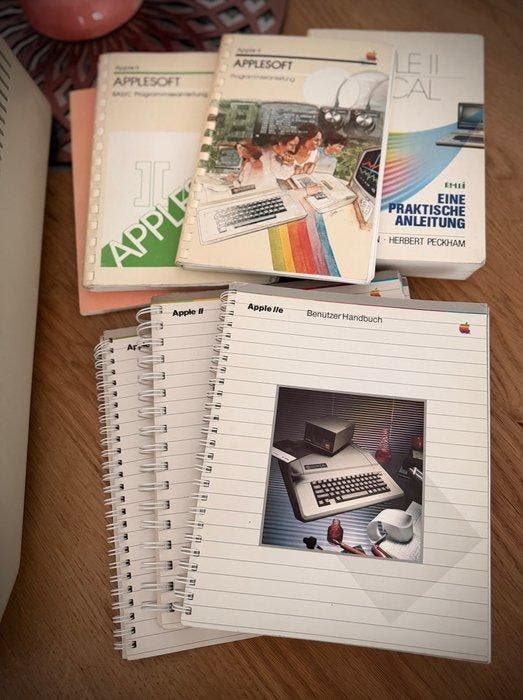 Apple Apple II / IIe Bücher - Computer, Spelcomputers en Games, Spelcomputers | Overige Accessoires