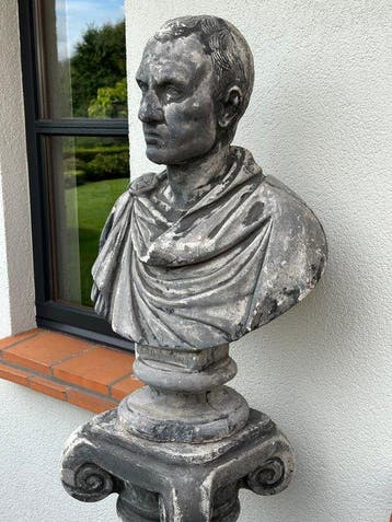 Buste, Romeinse buste op sokkel - Julius Caesar - 122 kg -