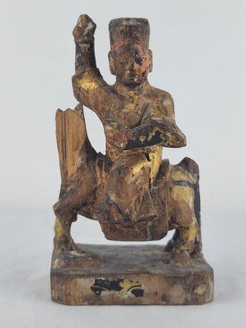Statuette représentant un Dieu taoïste sur un tigre - Hout -