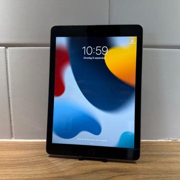 Apple iPad (6th Generation) 32GB Wifi - Mobiele telefoon, Spelcomputers en Games, Nieuw