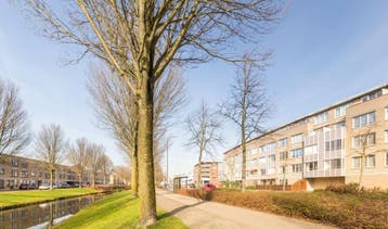 Te Huur 3 Kamer Appartement Brabantstraat In Alphen aan den, Huizen en Kamers, Direct bij eigenaar, Alphen aan den Rijn, Appartement