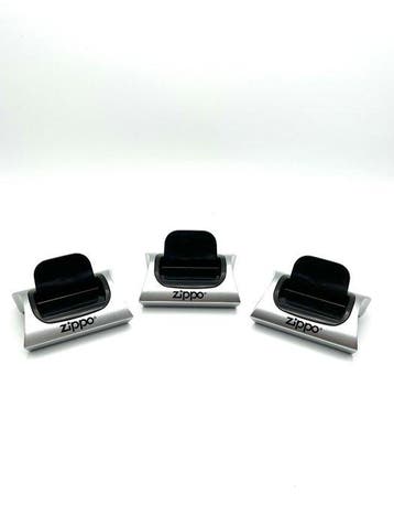 Zippo - Official Magnetic Display Stand Set - Silver & Black, Nieuw
