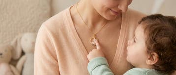 Herinnering en Gedenk sieraden / as, haar of moedermelk, Vervaardiging