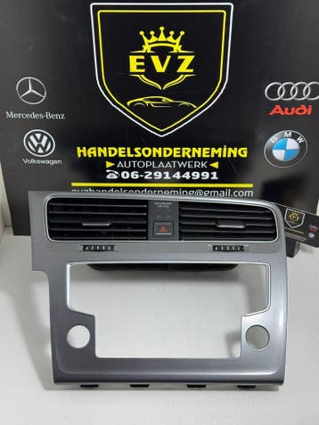 VW Golf 7/7,5 2018 navigatie omranding+luchtrooster midden, Gebruikt, Volkswagen