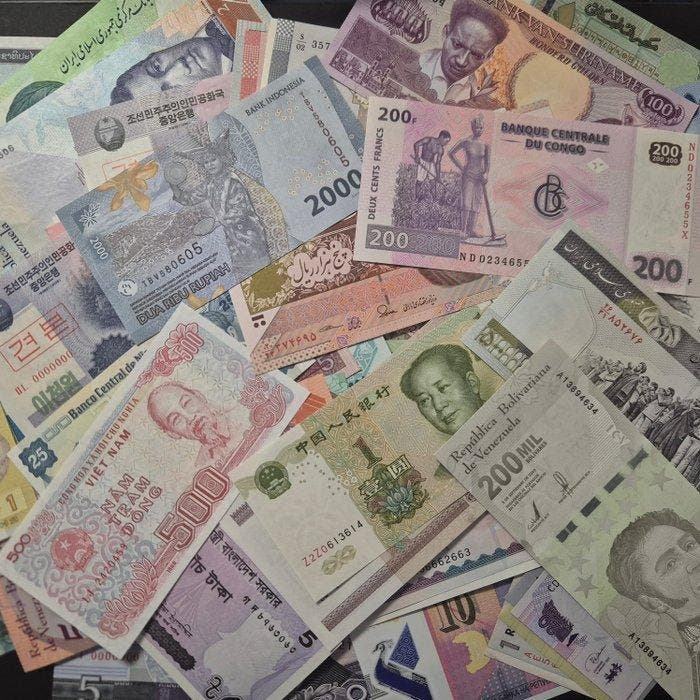 Wereld. - 100 Banknotes - Various Dates (Zonder, Postzegels en Munten, Bankbiljetten | Europa | Niet-Eurobiljetten
