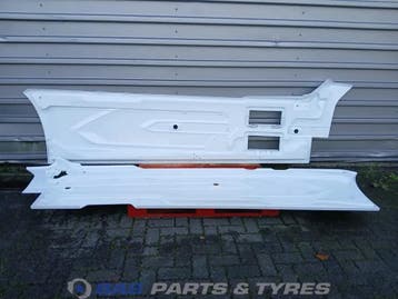 Sideskirt Set DAF XG 2292740, Ophalen, Gebruikt, DAF, Carrosserie en Plaatwerk