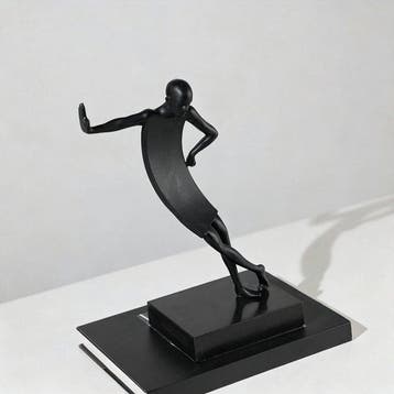 Beeldje - Walking forward - IJzer