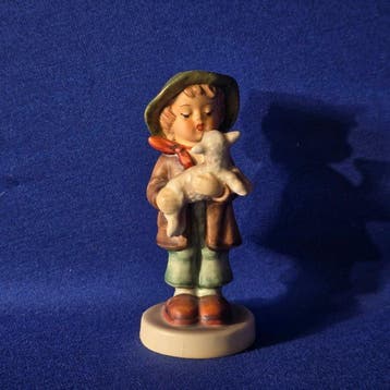 Goebel - Beeldje - Hummel #86/2/0 - The Lost Sheep - TMK4 -