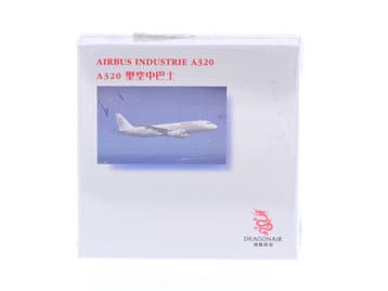 Schaal 1:500 Herpa 501700 Dragonair Airbus A320-200 Reg...., Ophalen of Verzenden, Zo goed als nieuw