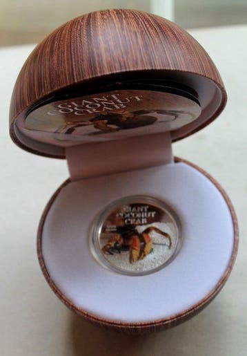 Pitcairn. 2 Pounds 2013 Giant Coconut Crab, 1 Oz (.999)
