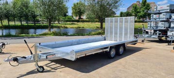 Hulco: Plateauwagens, Kippers en Machinetransporters, Nieuw