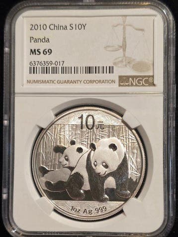 China. 10 Yuan 2010 Panda, 1 Oz (.999) - MS 69 (Zonder