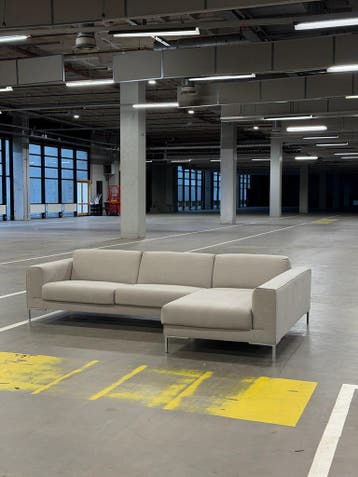 Design on Stock Aikon | Hoekbank | NIEUWSTAAT + Garantie, Huis en Inrichting, 250 tot 300 cm, Ophalen of Verzenden, Zo goed als nieuw