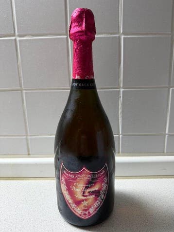 2006 Dom Pérignon, Rosé Lady Gaga Edition - Champagne Rosé,, Verzamelen, Wijnen, Nieuw