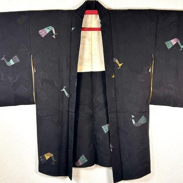 Topkwaliteit Haori: Juko-ori-weefsel, pauwenmotief, zwarte