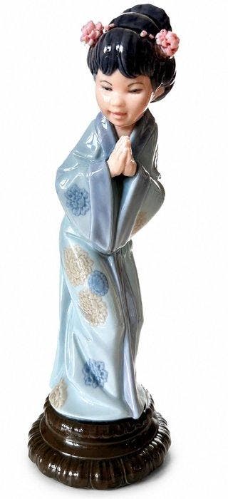 Lladró - Beeldje - “Sayonara” – Handcrafted Porcelain
