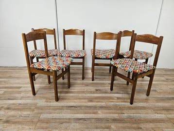 Stoel (6) - Stoelen uit de jaren vijftig in beukenhout en
